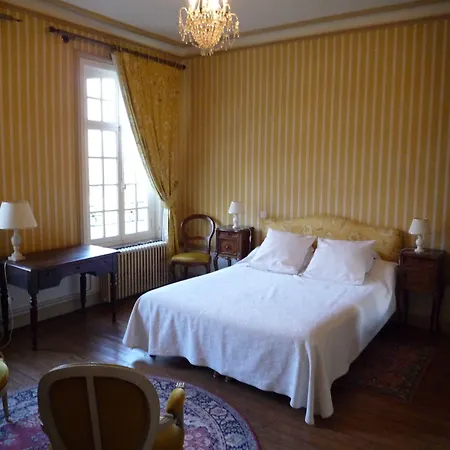 Chateau De 3*