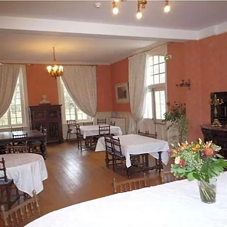 Chateau De Bed & Breakfast