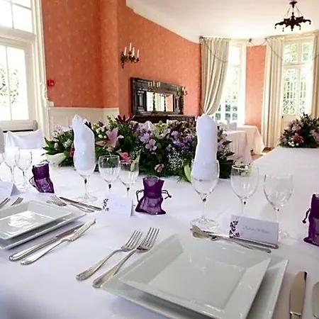 Chateau De Bed and breakfast 3*