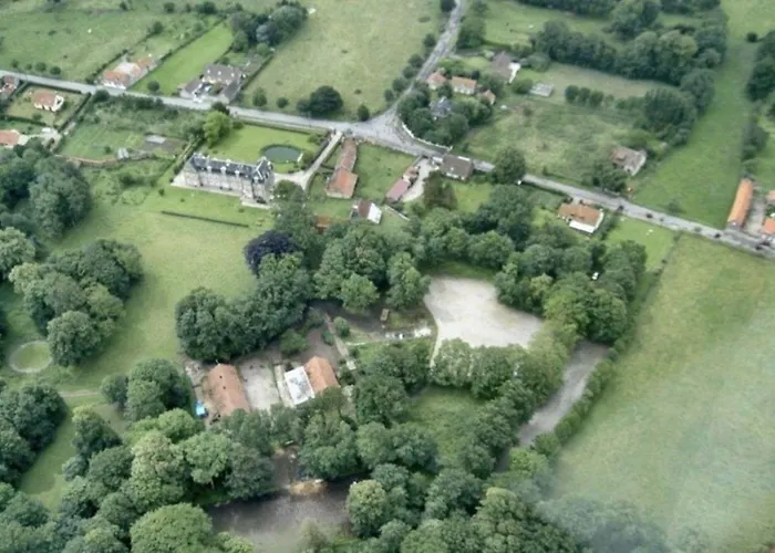 Alojamento de Acomodação e Pequeno-almoço Château De Béhen