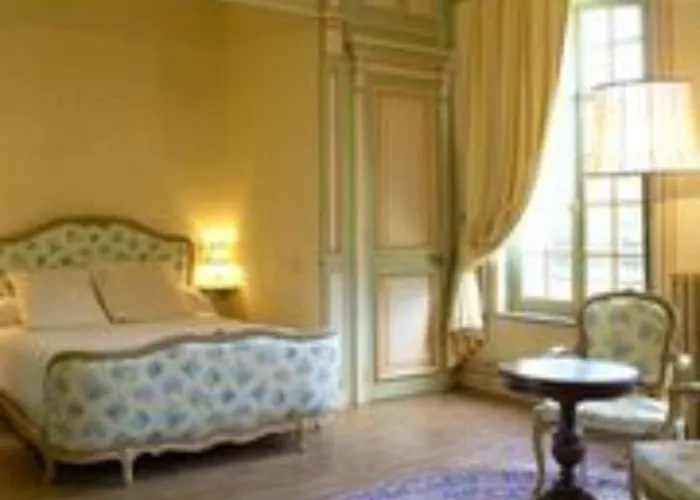 Château De Alojamento de Acomodação e Pequeno-almoço 3*